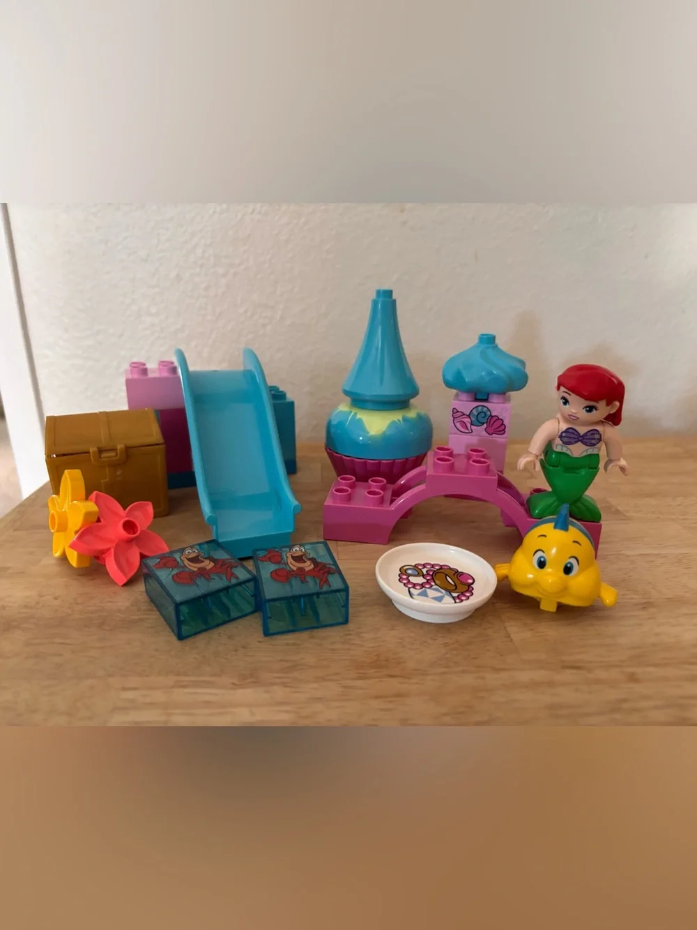 Lego Duplo Little Mermaid Set - Picture 1 of 3